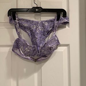 A 2 piece bikini size M.